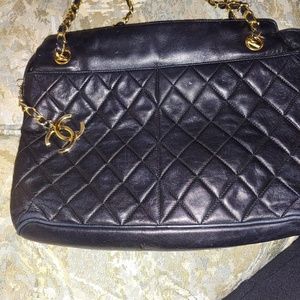 Channel Quilted Leather shoulder bag and wallett